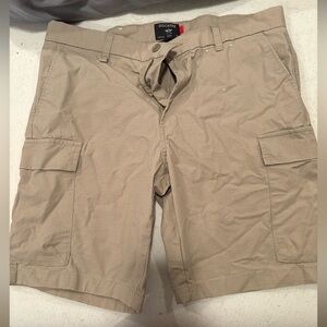 Dockers Men’s Chino Shorts Khaki Size 33 Water<Less 9” Inseam